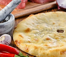 Осетинский пирог с мясом и картофелем